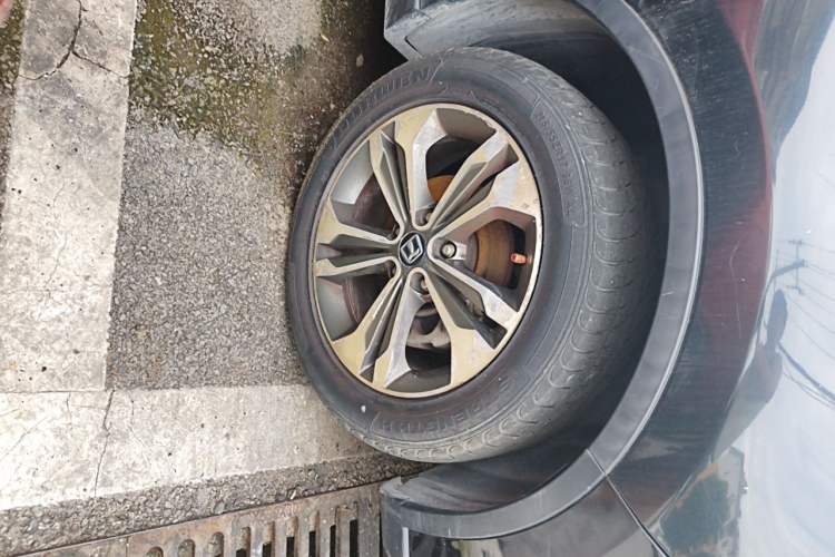 Used Luxgen U6 SUV 2015 1.8T Fashion Edition Right Front Wheel Hub