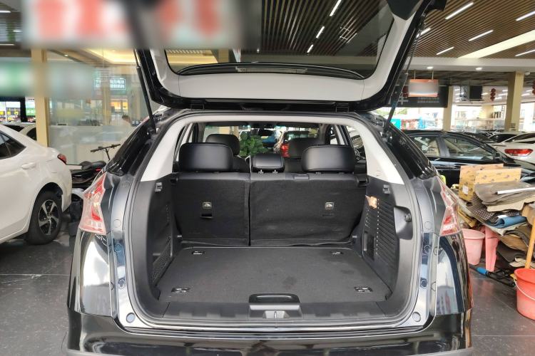 Used Luxgen U6 SUV 2015 1.8T Fashion Edition Trunk