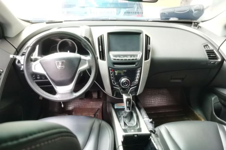 Used Luxgen U6 SUV 2015 1.8T Fashion Edition Center Console
