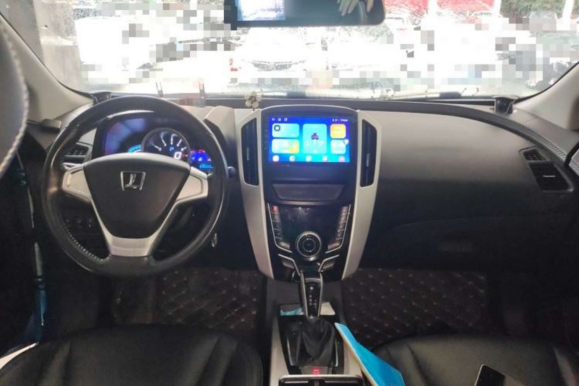 Used Luxgen U6 SUV 2015 1.8T Fashion Edition Center Console