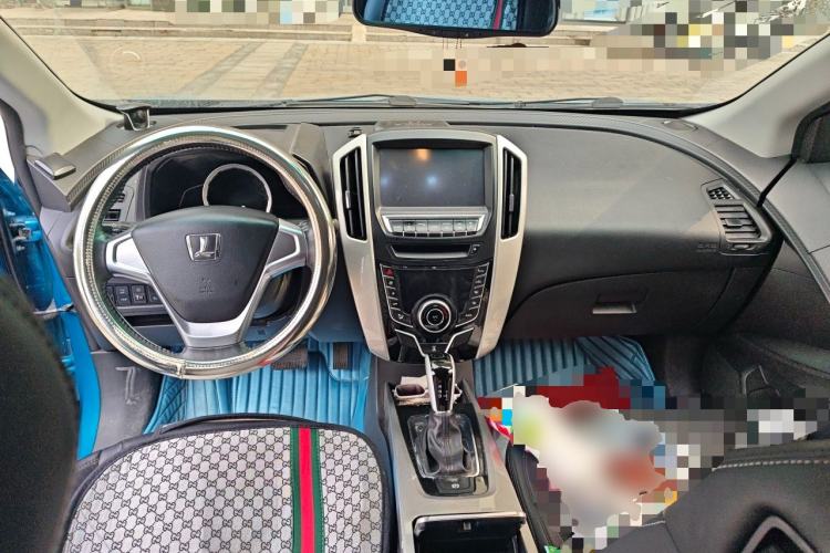 Used Luxgen U6 SUV 2015 1.8T Fashion Edition Center Console