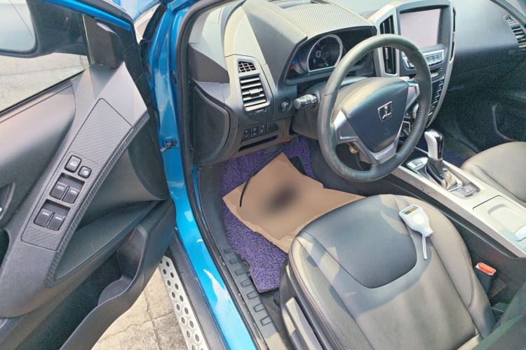 Used Luxgen U6 SUV 2015 1.8T Fashion Edition Driver Seat