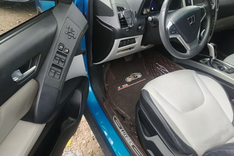 Used Luxgen U6 SUV 2015 1.8T ZhiZun Model Driver Seat