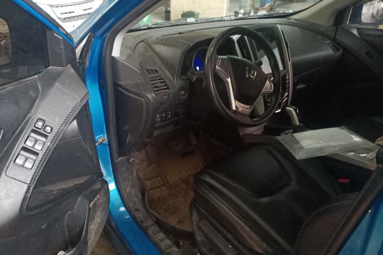 Used Luxgen U6 SUV 2015 1.8T Fashion Edition Driver Seat