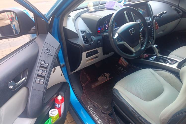 Used Luxgen U6 SUV 2015 1.8T ZhiZun Model Driver Seat