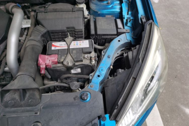 Used Luxgen U6 SUV 2015 1.8T Fashion Edition Engine Bay Left