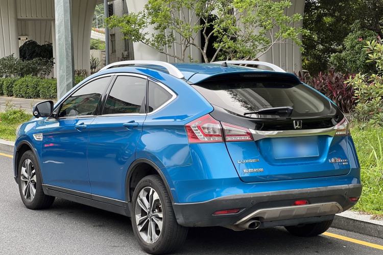Used Luxgen U6 SUV 2015 1.8T ZhiZun Model Exterior 4