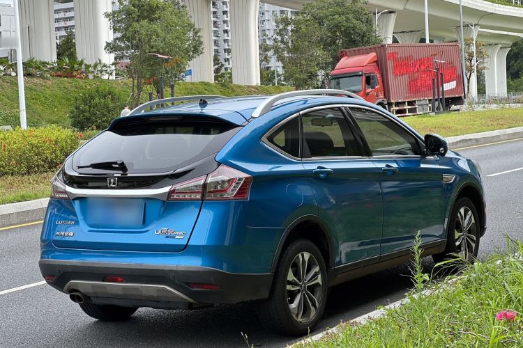 Used Luxgen U6 SUV 2015 1.8T ZhiZun Model Exterior 6