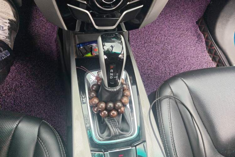 Used Luxgen U6 SUV 2015 1.8T Fashion Edition Gear Lever
