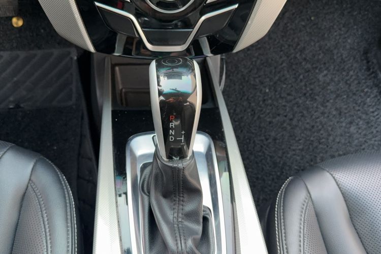 Used Luxgen U6 SUV 2015 1.8T New Innovation Upgrade Gear Lever
