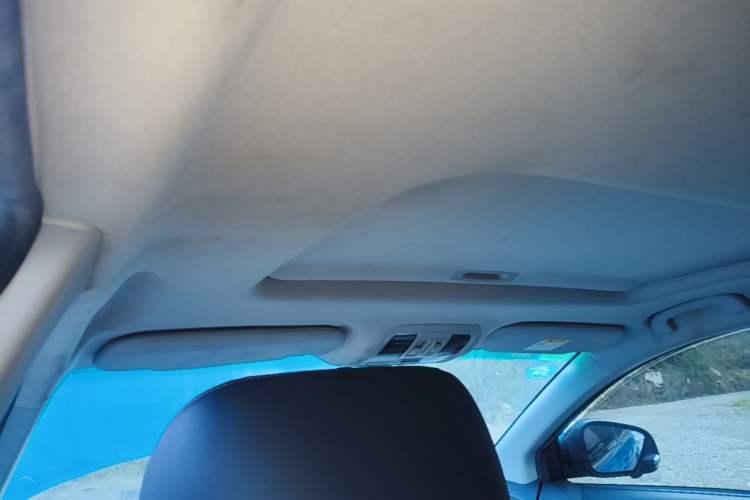 Used Luxgen U6 SUV 2015 1.8T ZhiZun Model Headliner