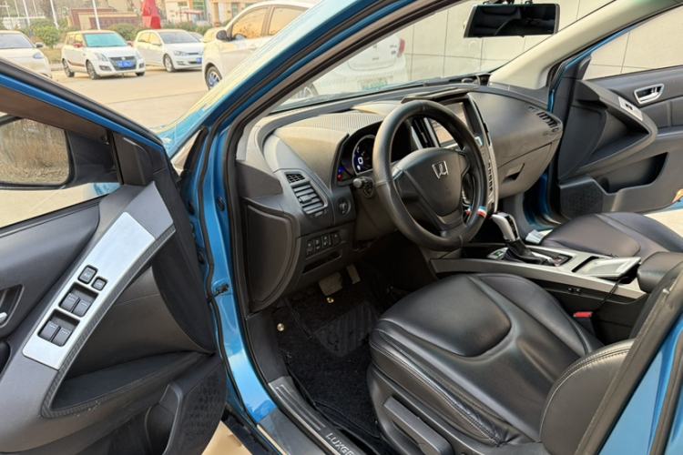 Used Luxgen U6 SUV 2015 1.8T New Innovation Upgrade Interior 1