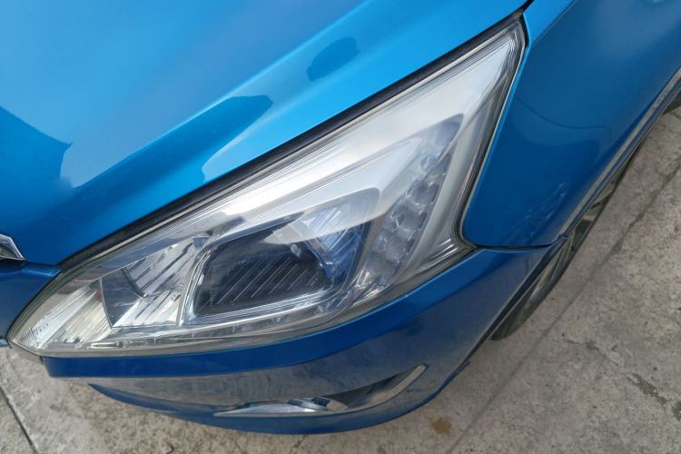 Used Luxgen U6 SUV 2015 1.8T Fashion Edition Left Front Headlight