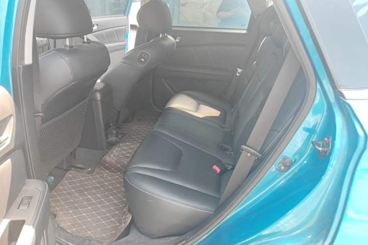 Used Luxgen U6 SUV 2015 1.8T Fashion Edition Left Rear Seat
