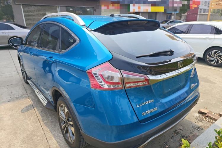 Used Luxgen U6 SUV 2015 1.8T Fashion Edition Rear Left 45 Deg