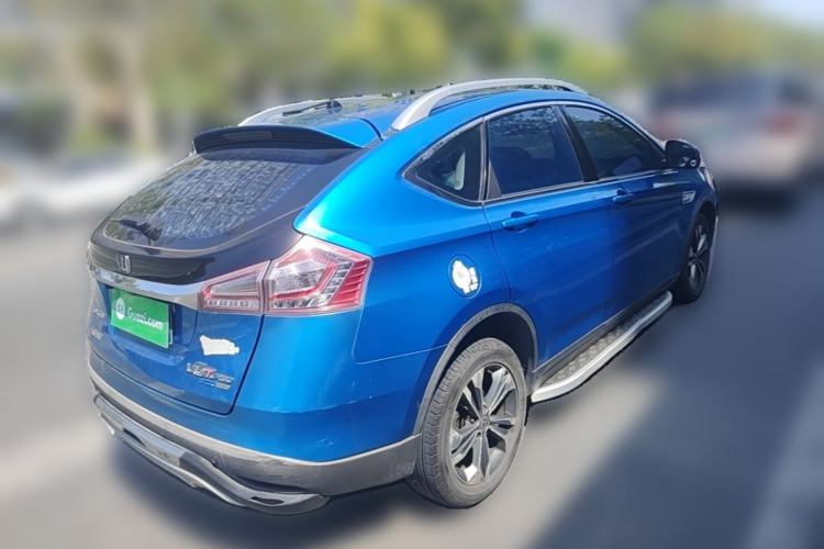 Used Luxgen U6 SUV 2015 1.8T Fashion Edition Rear Right 45 Deg