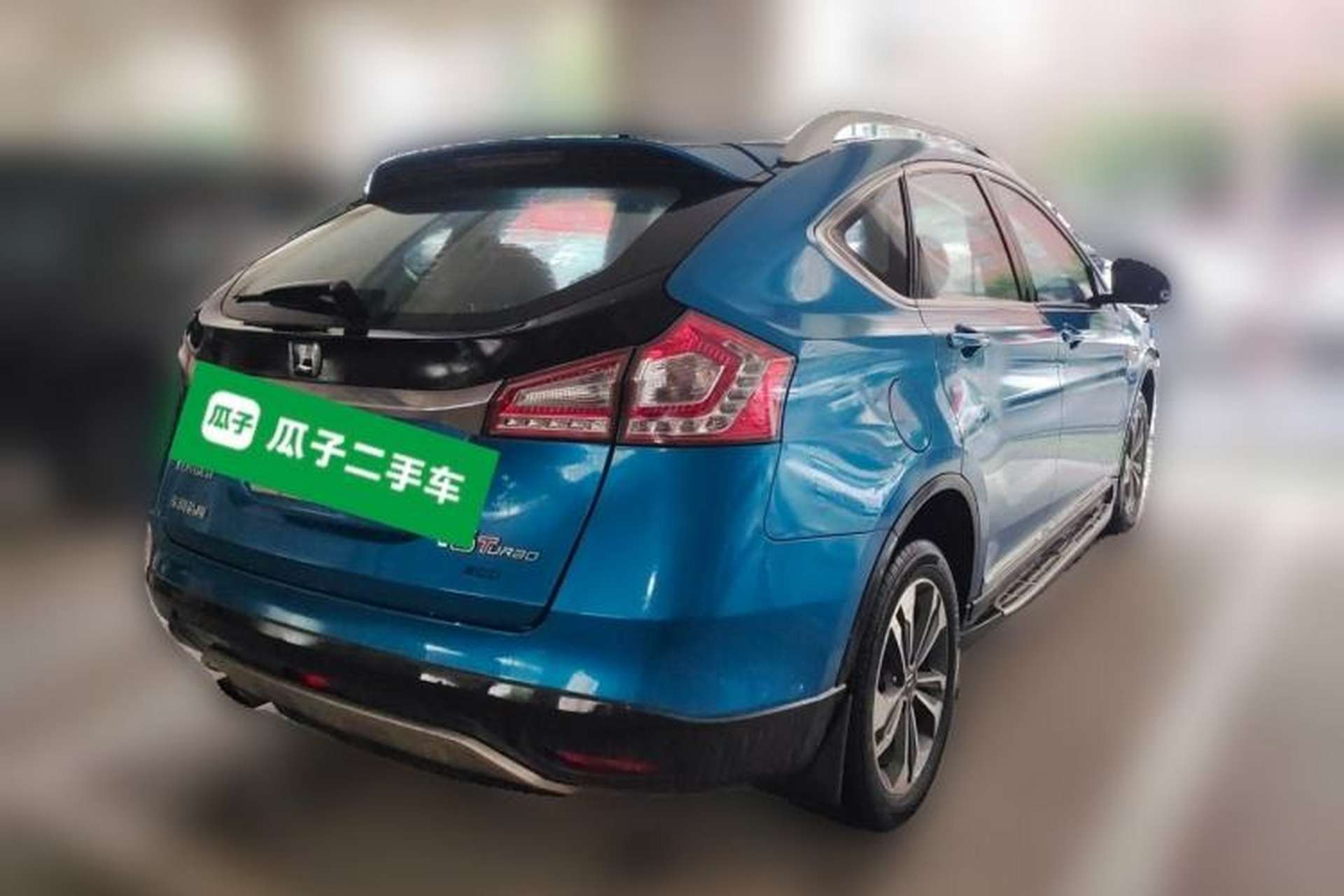 Used Luxgen U6 SUV 2015 1.8T Fashion Edition Rear Right 45 Deg