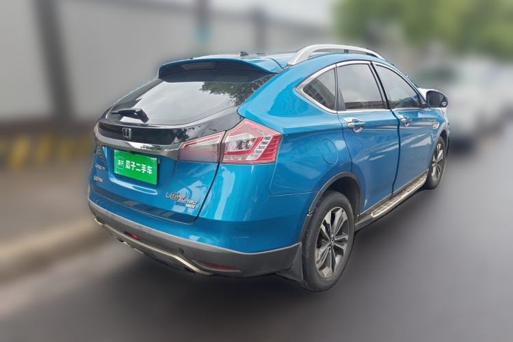 Used Luxgen U6 SUV 2015 1.8T Fashion Edition Rear Right 45 Deg