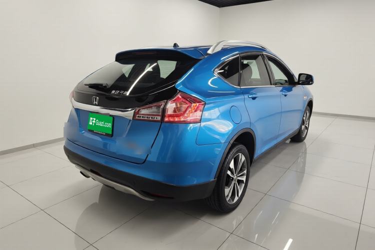 Used Luxgen U6 SUV 2015 1.8T Fashion Edition Rear Right 45 Deg