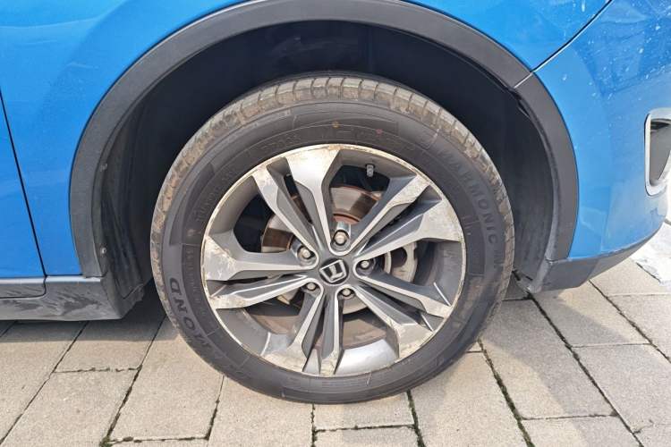 Used Luxgen U6 SUV 2015 1.8T Fashion Edition Right Front Wheel Hub