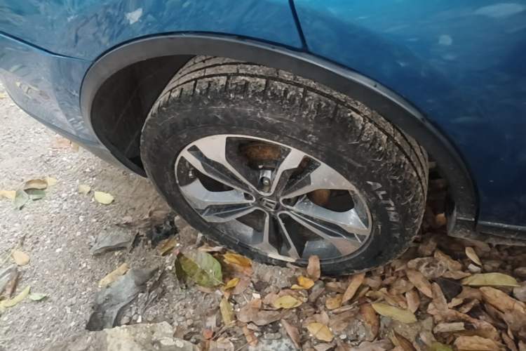 Used Luxgen U6 SUV 2015 1.8T ZhiZun Model Right Rear Wheel Hub