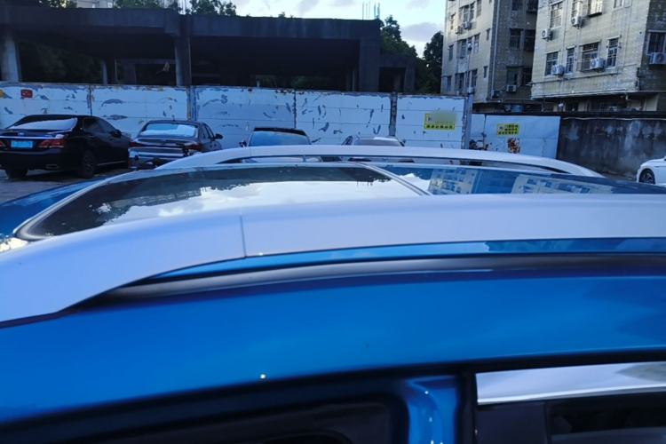 Used Luxgen U6 SUV 2015 1.8T ZhiZun Model Roof
