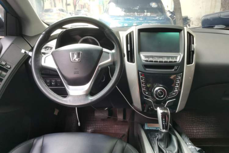 Used Luxgen U6 SUV 2015 1.8T Fashion Edition Steering Wheel