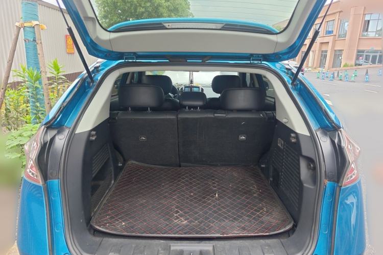 Used Luxgen U6 SUV 2015 1.8T Fashion Edition Trunk