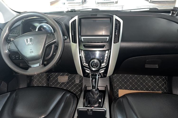 Used Luxgen U6 SUV 2015 1.8T New Innovation Upgrade Audio And AC Panel