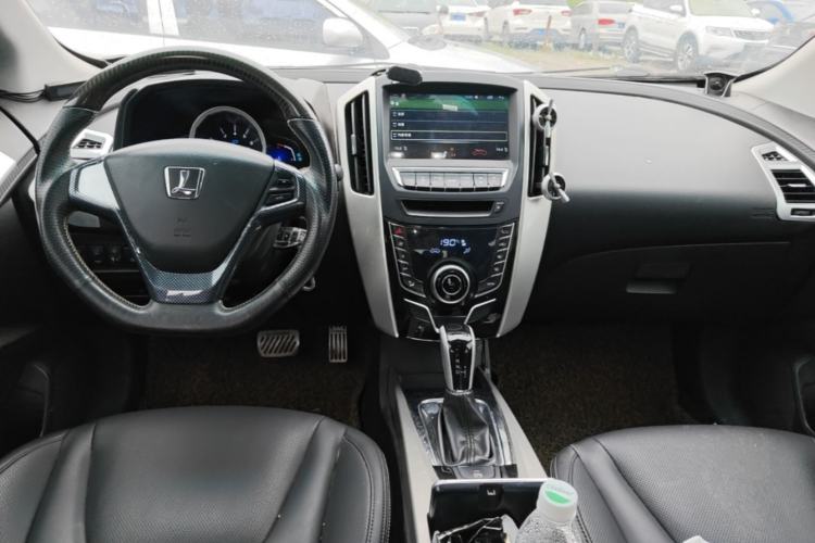 Used Luxgen U6 SUV 2015 1.8T New Innovation Upgrade Center Console
