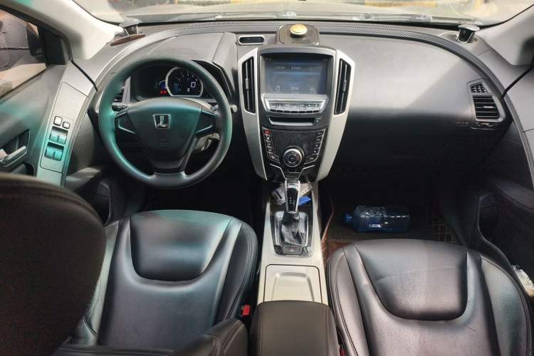 Used Luxgen U6 SUV 2015 1.8T New Innovation Upgrade Center Console