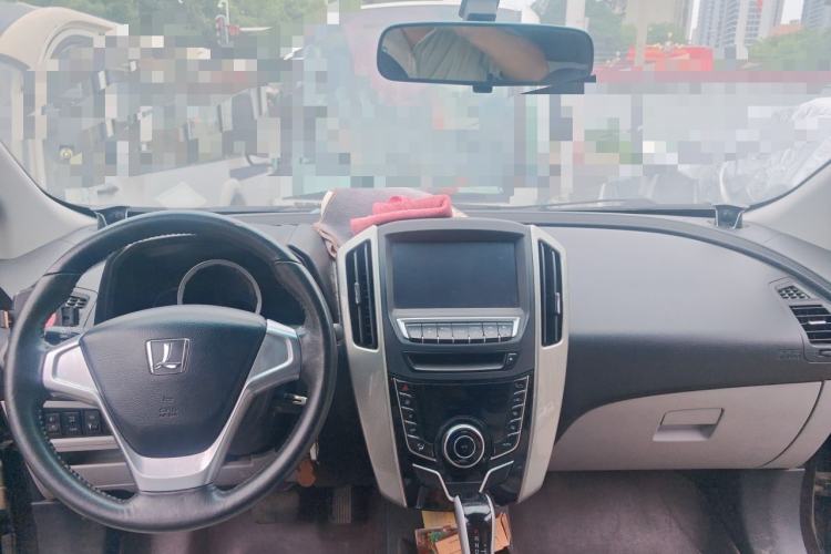 Used Luxgen U6 SUV 2015 1.8T Fashion Edition Center Console