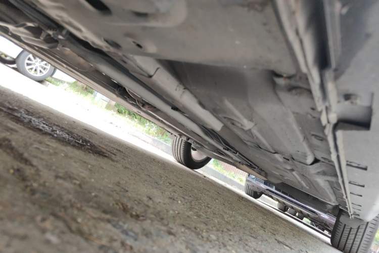 Used Luxgen U6 SUV 2015 1.8T ZhiZun Model Chassis Front Left