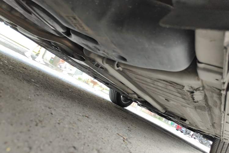 Used Luxgen U6 SUV 2015 1.8T ZhiZun Model Chassis Rear Right