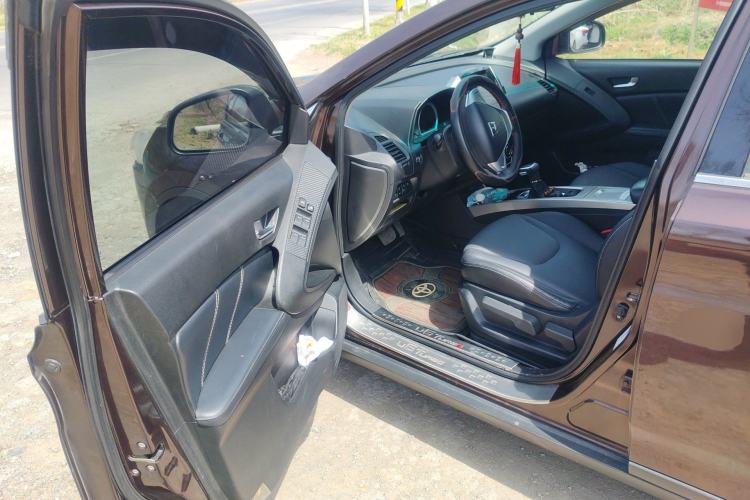 Used Luxgen U6 SUV 2015 1.8T New Innovation Upgrade Driver Seat
