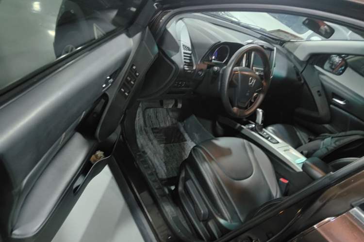 Used Luxgen U6 SUV 2015 1.8T New Innovation Upgrade Driver Seat