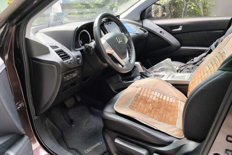 Used Luxgen U6 SUV 2015 1.8T Fashion Edition Driver Seat