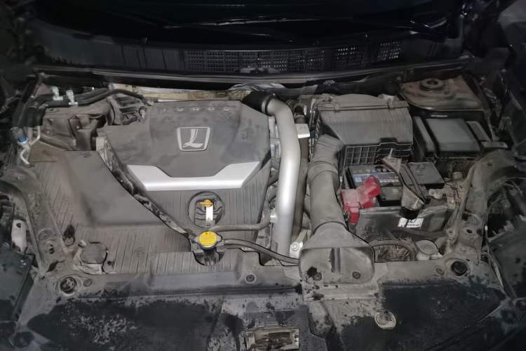 Used Luxgen U6 SUV 2015 1.8T Fashion Edition Engine Bay