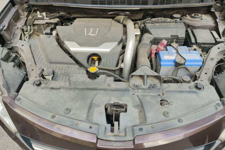 Used Luxgen U6 SUV 2015 1.8T Fashion Edition Engine Bay