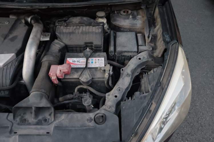 Used Luxgen U6 SUV 2015 1.8T Enhanced Charm Edition Engine Bay Left