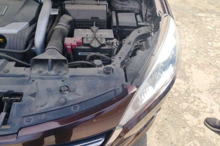 Used Luxgen U6 SUV 2015 1.8T New Innovation Upgrade Engine Bay Left