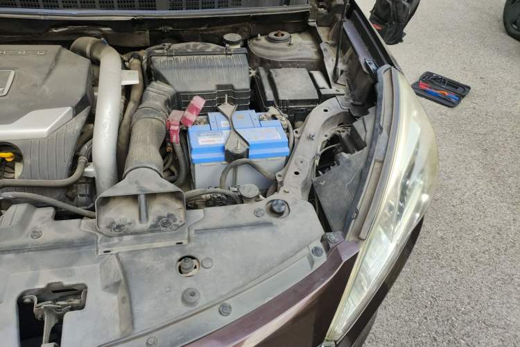Used Luxgen U6 SUV 2015 1.8T Fashion Edition Engine Bay Left