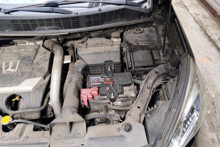 Used Luxgen U6 SUV 2015 1.8T Fashion Edition Engine Bay Left