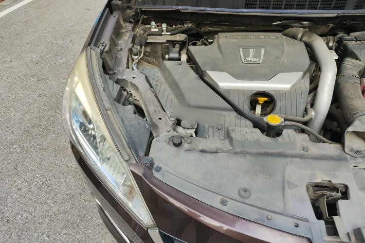 Used Luxgen U6 SUV 2015 1.8T Fashion Edition Engine Bay Right