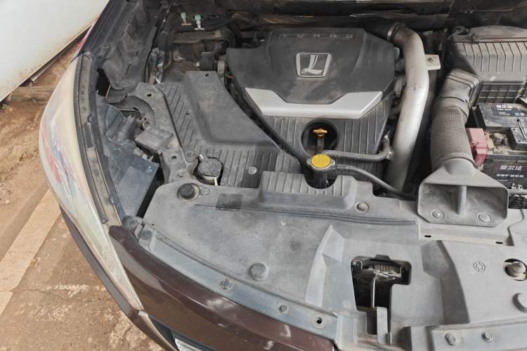 Used Luxgen U6 SUV 2015 1.8T Fashion Edition Engine Bay Right