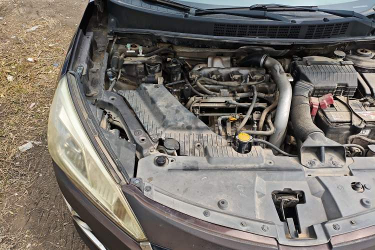 Used Luxgen U6 SUV 2015 1.8T Fashion Edition Engine Bay Right
