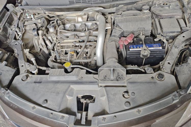 Used Luxgen U6 SUV 2015 1.8T New Creation Type Engine Bay