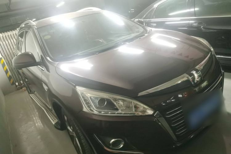 Used Luxgen U6 SUV 2015 1.8T ZhiZun Model Exterior 2