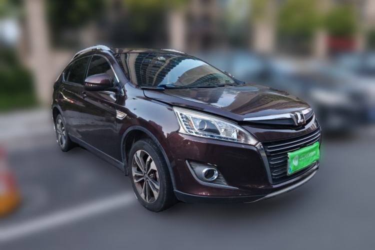 Used Luxgen U6 SUV 2015 1.8T Enhanced Charm Edition Front Right 45 Deg
