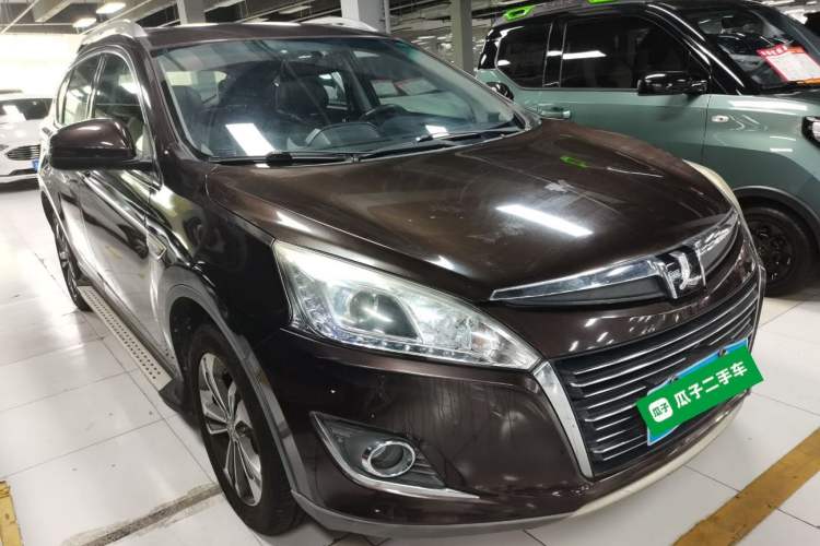 Used Luxgen U6 SUV 2015 1.8T Fashion Edition Front Right 45 Deg